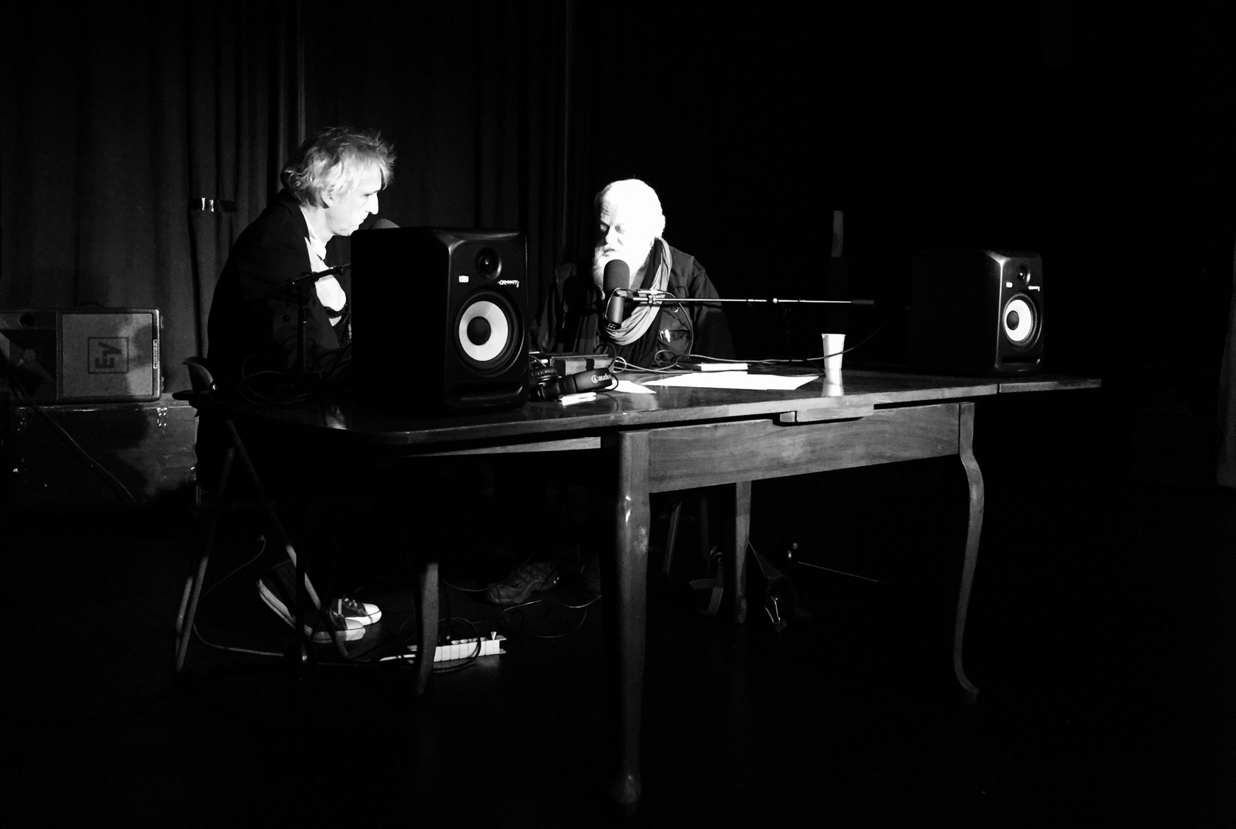 Nando Snozzi e Markus Zohner al tavolo di registrazione di RADIO PETRUSKA, Lugano, gennaio 2016